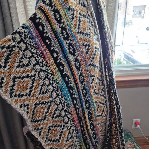 Womens 70s Vibe Retro Inspired Poncho - Picture 2 of 2